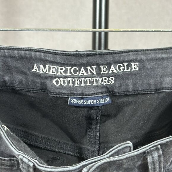AEO Hi-Rise Shorty Black Denim Stretch Shorts - Picture 5 of 6